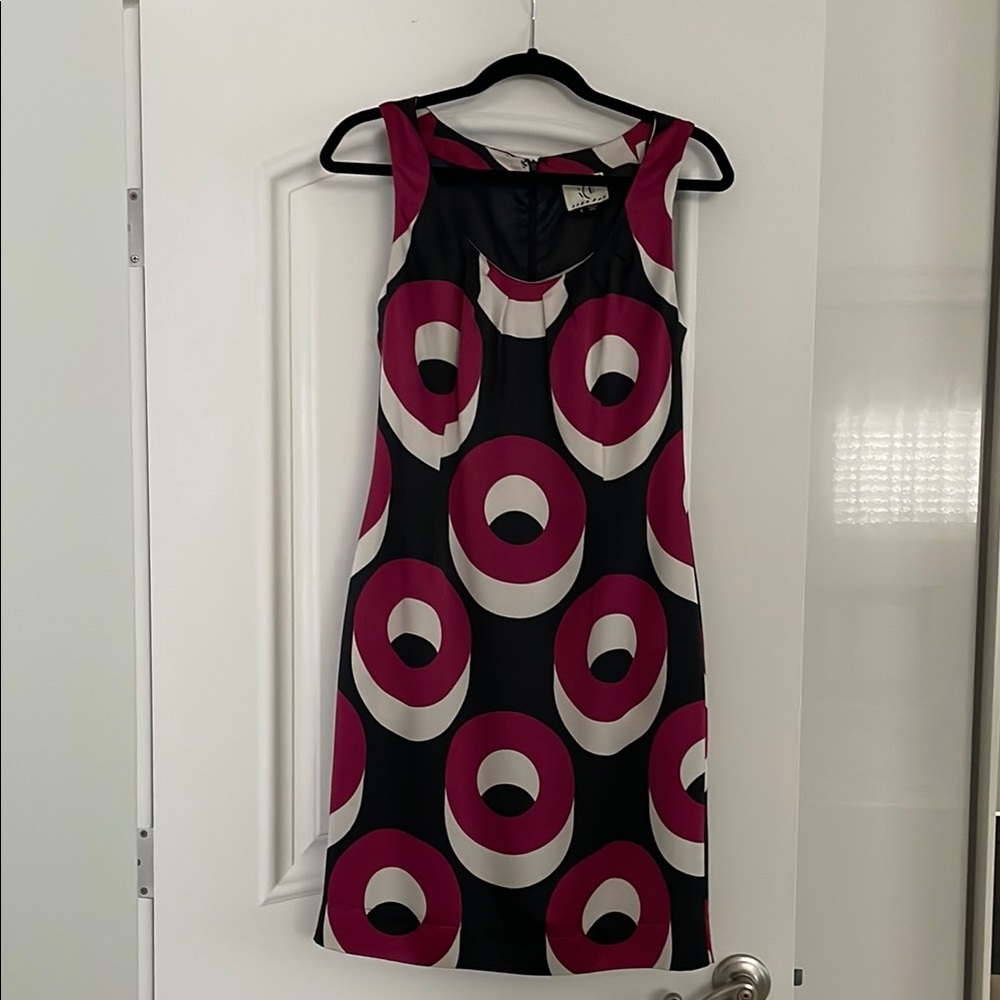 Black, white and fuchsia Sheath Mini Dress. Worn once. Excellent condition.